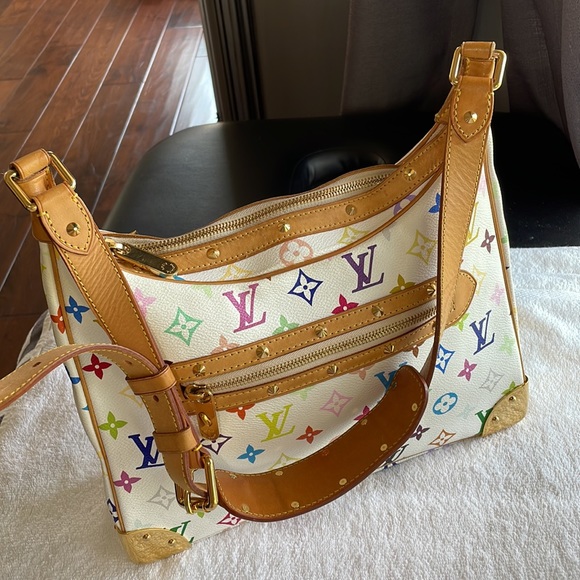 Louis Vuitton Boulogne - Picture 3 of 17